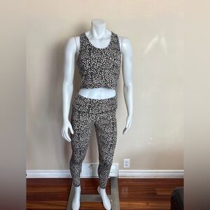 LA + Image - Leopard print 2 piece work out leggings & longline sports bra/tank.
